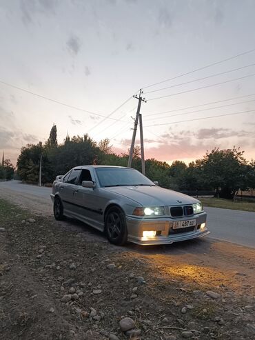 автозапчасти бмв е34: BMW 3 Series E36 седан, серебристый, тюнинг-стайл. Основные