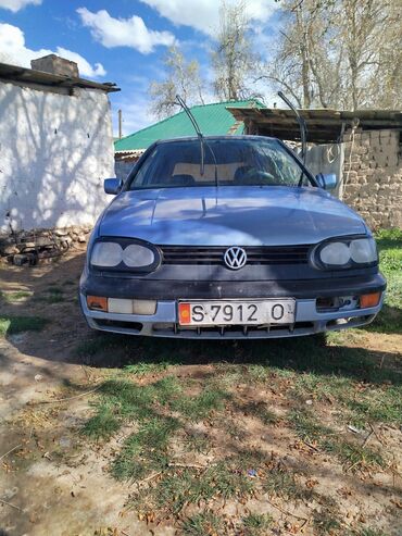 авто гаджеты: Volkswagen Golf: 1993 г., 1.6 л, Механика, Бензин