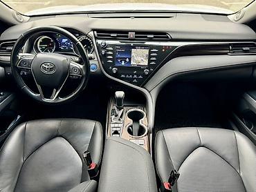 Продажа авто: Toyota Camry: 2018 г., 2.5 л, Вариатор, Гибрид, Седан — 6