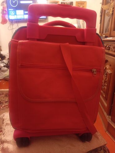 Məktəb çantaları: Barbie təsvirli çəhrayı uşaq çamadanı/çantası - Ön hissədə böyük — 7