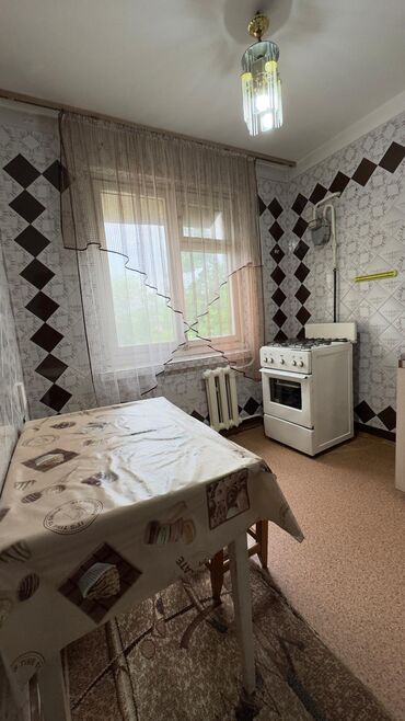 квартира кольбаева: 1 комната, 33 м², 104 серия, 3 этаж