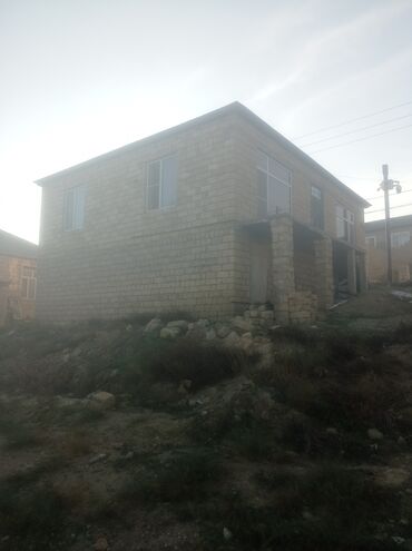 Həyət evləri və villaların satışı: Satılır: Yuxarı Sulutəpə 313nömreli məktəb ətrafında,oba marketin — 9