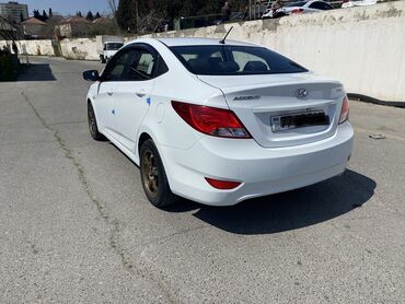 Hyundai: Hyundai Accent: 1.4 l | 2016 il Sedan — 8