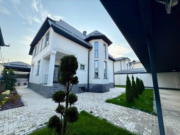 продаю дом бишкеке: Дом, 211 м², 8 комнат, Агентство недвижимости, Дизайнерский ремонт