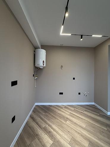 qobuda ev satilir: 3 otaqlı, Yeni tikili, 71 kv. m — 8