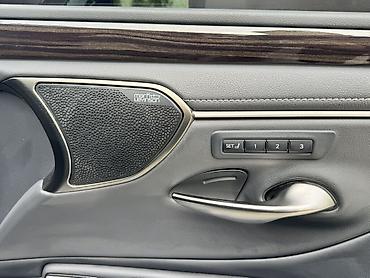 lexus машины: Lexus ES: 2019 г., 2.5 л, Вариатор, Гибрид, Седан — 7