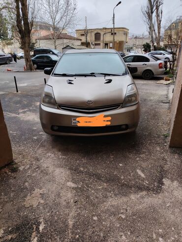 ilkin ödəniş 5000 azn evlər: Toyota Prius: 1.5 l | 2008 il Hetçbek