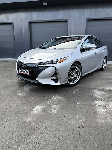 Toyota: Toyota Prius: 2020 г., 1.8 л, Вариатор, Гибрид, Хэтчбэк — 1