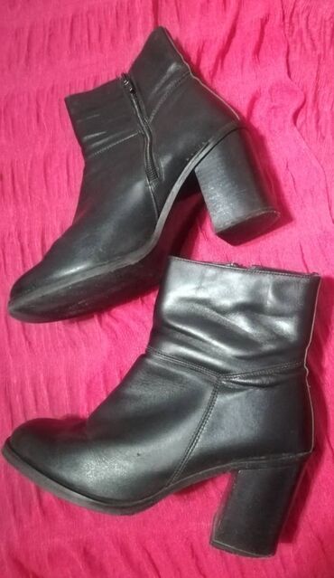 Gležnjače: Gležnjače, 39 — 16