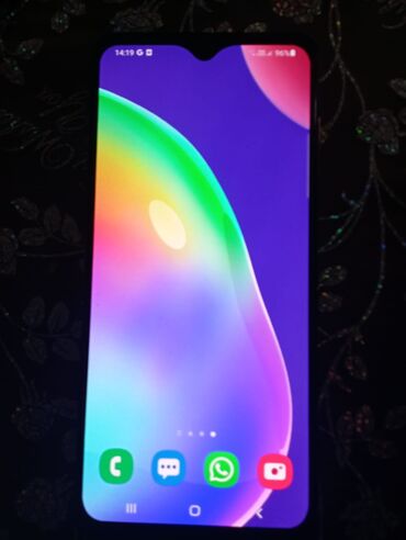 samsunq j1: Samsung Galaxy A31, 128 ГБ, цвет - Красный, Сенсорный, Отпечаток пальца, Две SIM карты