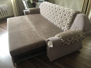 угловой диван с креслом: Диван-кровать, цвет - Коричневый, Б/у
