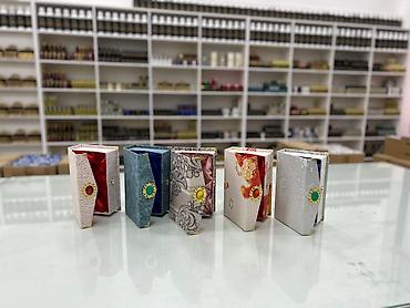 Hədiyyə bağlamaları: Hədiyyə qutusu, rəng - Qızılı — 1