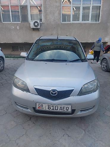 Mazda Demio: 2004 г., 1.3 л, Автомат, Бензин, Хэтчбэк
