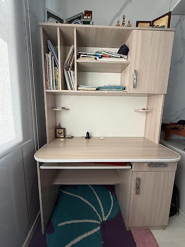 study table: Компьютерный стол, Б/у, С полками — 1