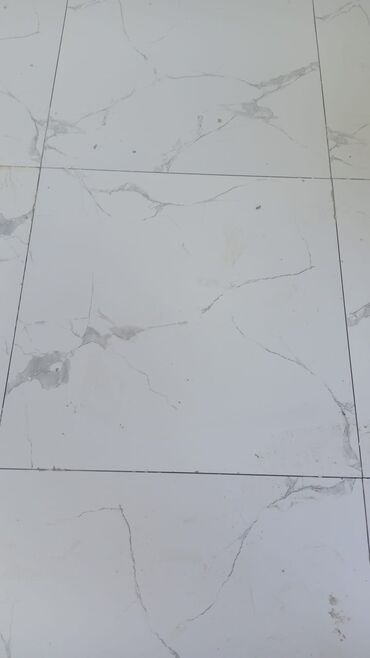 Elektrik malları: 3 cu sort kerma qiranit olcu 60×60 mat ve parlaq heyet ve divar