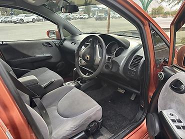 pontiac sunfire: Honda Fit: 2006 г., 1.3 л, Автомат, Бензин, Хэтчбэк — 8