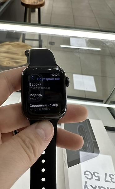 samsung 16: Смарт‑часы Apple Watch SE1 40mm с черным спортивным ремешком — 5