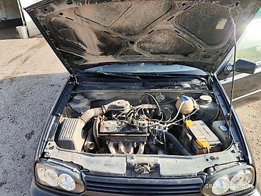 картинги бишкек: Volkswagen Golf: 1993 г., 1.6 л, Кол менен иштөөчү, Бензин, Хетчбек — 10