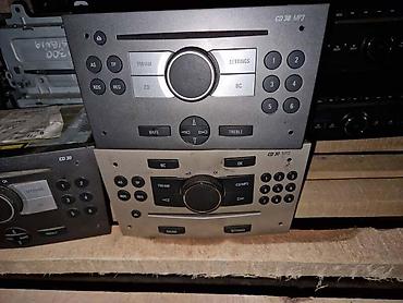 prednja kamera za auto: FABRICKI RADIO CD30 MP3 ZA OPEL ASTRA H, ZAFIRA | Svi delovi za Opel — 1