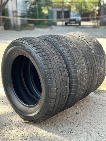 колпаки на r15: 195 / 65 r15 зимняя резина
б/у blizzak wrx🇯🇵
японская хорошая резина