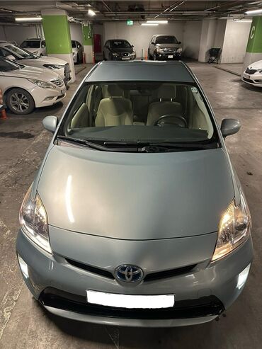 Toyota: Toyota Prius: 1.8 l | 2014 il Hetçbek — 7