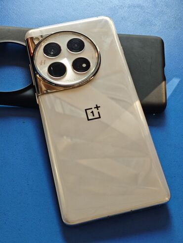 ulcool v36 купить: OnePlus 12, Колдонулган, 512 ГБ, түсү - Ак, 2 SIM
