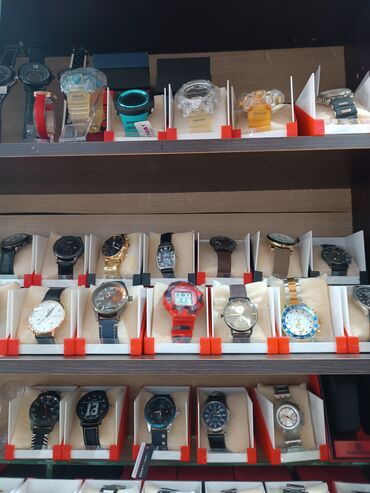 Fiqurlar: Fiqur, rəng - Qızılı — 14