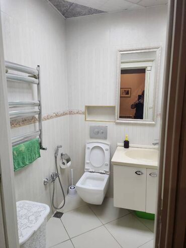 Uzunmüddətli kirayə mənzillər: Xetai metrosu Park Azure-da mənzil kirayə verilir. Mərtəbə 21/7. Ümumi — 12