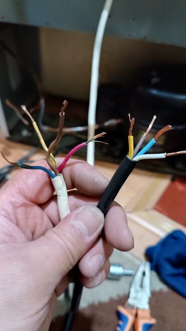 Ремонт холодильников, морозильников: Ремонт холодильников и морозильников и стиральных машин всех марок — 8