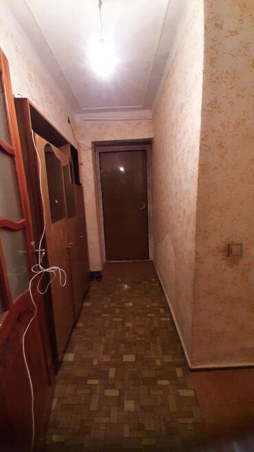 Uzunmüddətli kirayə mənzillər: Bileceride ploşada yaxin 300 nömreli mektebe yaxin 5/1 mertebesinde 2 — 15