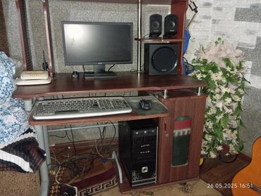pentium 4: Компьютер, ОЗУ 2 ГБ, Для несложных задач, Б/у, Intel Core i3
