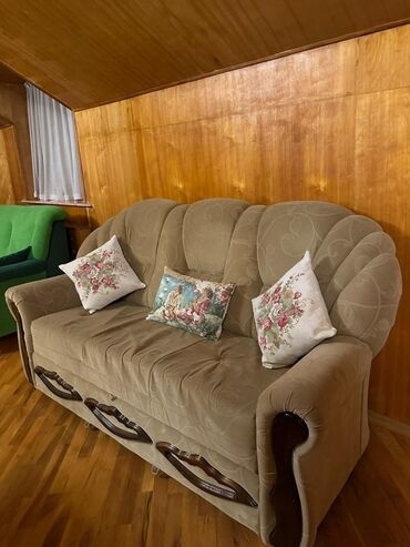 taxtadan gul qablari: Klassik divan, Kreslo lalafo.az -da taxtadan gul qablari: Klassik divan, Kreslo