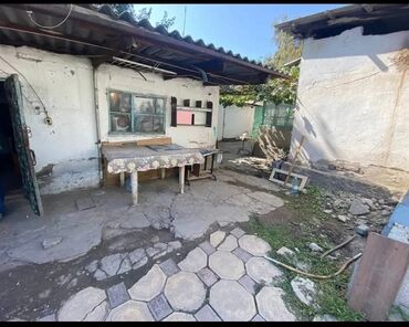 Долгосрочная аренда домов: 60 м², 2 комнаты, Парковка, Забор, огорожен at lalafo.kg — 10 Долгосрочная аренда домов: 60 м², 2 комнаты, Парковка, Забор, огорожен — 10