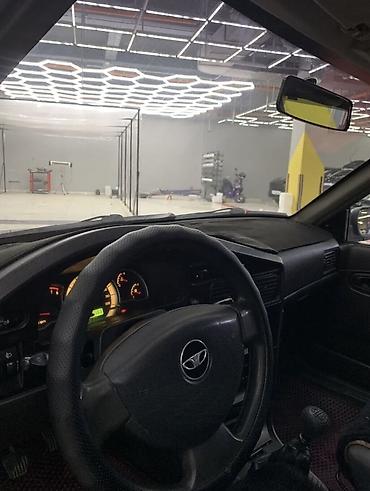 Другие автомобили: Седан черного цвета с доработанным экстерьером. Основные особенности — 12