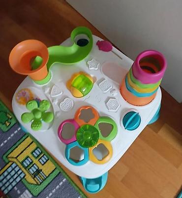 kombatica jakna: Interaktivni stočić za bebe i malu decu – multisenzorna aktivna tabla — 4