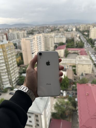 Apple iPhone: IPhone Xr, Б/у, 128 ГБ, White Titanium, Коробка, 80 %