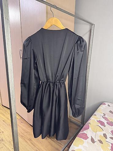 Вечерние платья: Состояние: новое Купила и лежало в шкафу Черное мини‑платье 2+1 — 2