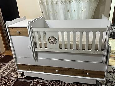 divan mebel: Bebeco transformasiya olunan beşik/uşaq çarpayısı - Rəng: ağ, ağac — 4