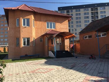 Продажа домов: Дом, 270 м², 7 комнат, Собственник, Косметический ремонт