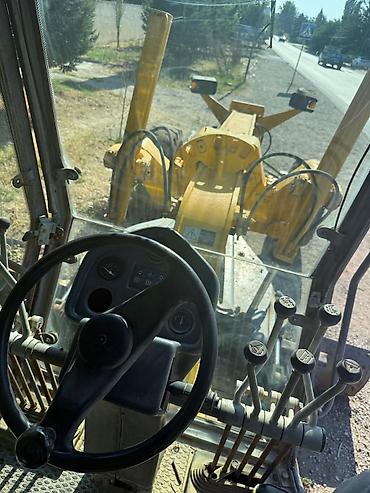 tikinti texnikasi satisi: XCMG GR215 yol hamarlayıcı (motor grader) - Güclü dizel mühərrik və — 1
