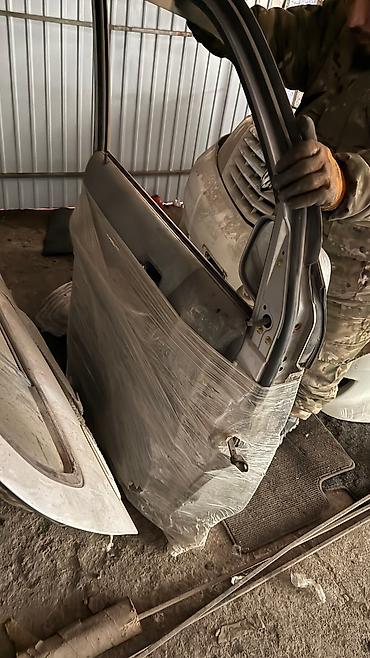 Двери и комплектующие: Дверь Комплект Toyota, Б/у, Оригинал — 24