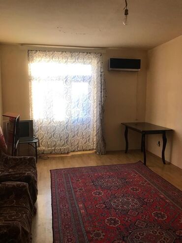 kiraye evler bakida 150 manat: Tecili kiraye verilir 8 nomreli mektebin yaninda.Her bir seraiti