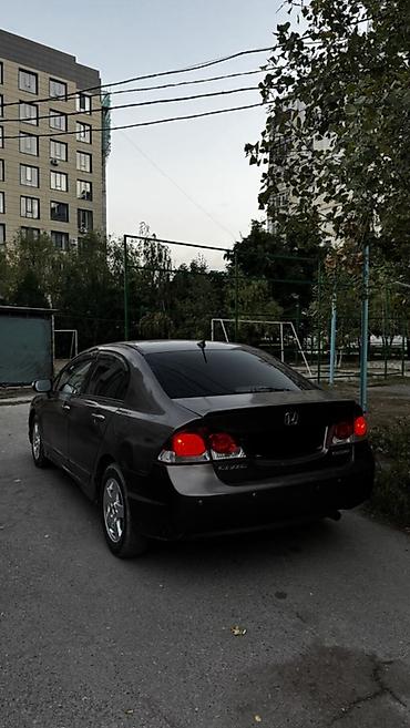 Honda: Honda Civic: 2009 г., 1.3 л, Автомат, Гибрид, Седан — 2