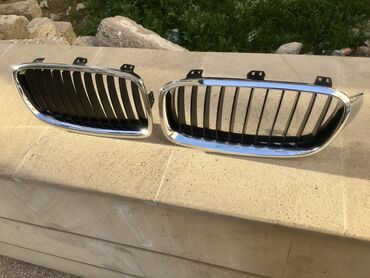 Oblisovkalar, barmaqlıqlar: BMW F30 (2011-2018) radiator barmaqlığı. Made in Poland. Orijinal
