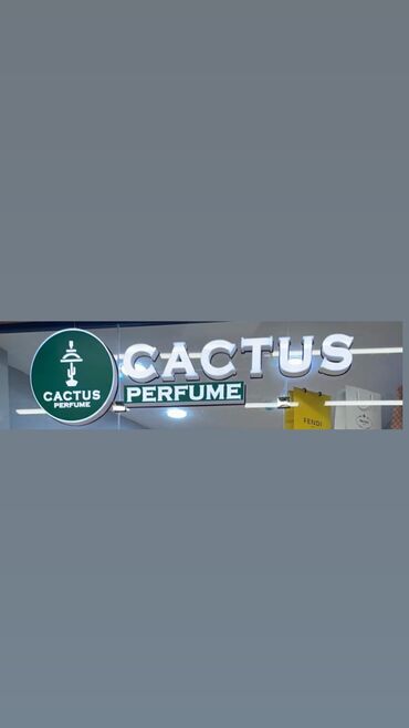 Ətriyyat: ‘Cactus Perfume’ adlı plakat löhvə satılır.Dizaynı özümüze mexsusdur