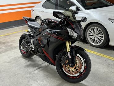спортивный мотоцикл купить бу: Спортбайк Honda, 1000 куб. см, Бензин, Чоңдор үчүн, Колдонулган