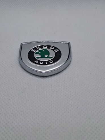 Tuning oprema: Samolepljivi metalni stiker za automobil - ŠKODA Metalni stiker za — 4