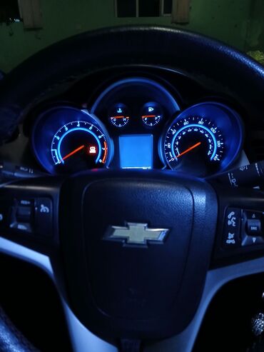 Chevrolet: Chevrolet Cruze: 1.4 l | Sedan — 8