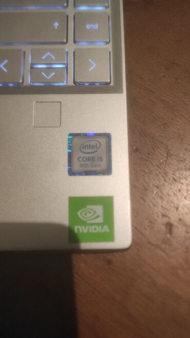 hp notebook: Intel Core i5, 8 GB, 13.3 "