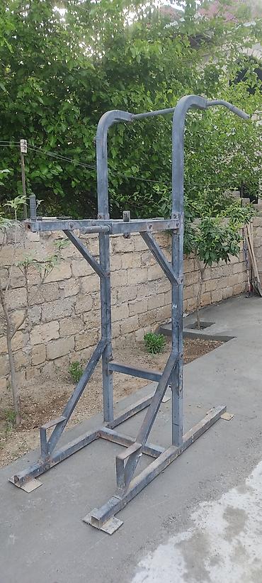 Turniklər və bruslar: Metal turnik və paralel qollardan ibarət çoxfunksiyalı idman — 2